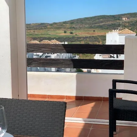 Atico * 埃斯特波纳